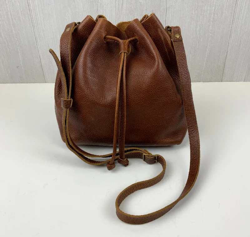 Crossbody Leather By Clothes Mentor, Size: Large