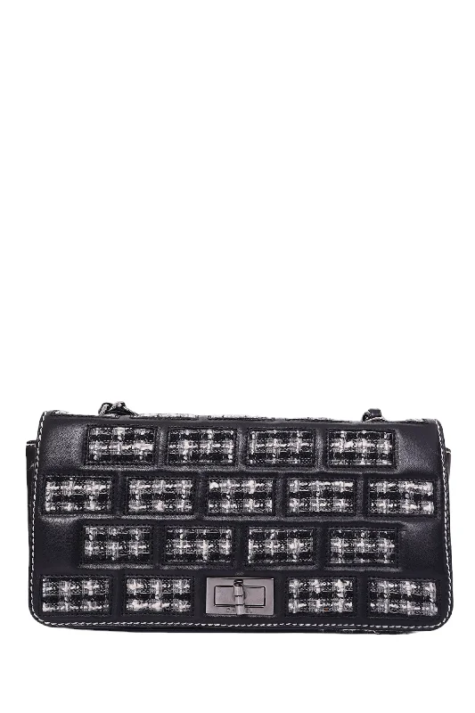 Pre-Loved Chanel™ 2004/05 Black/White Tweed/Leather Brick Reissue Flap Bag