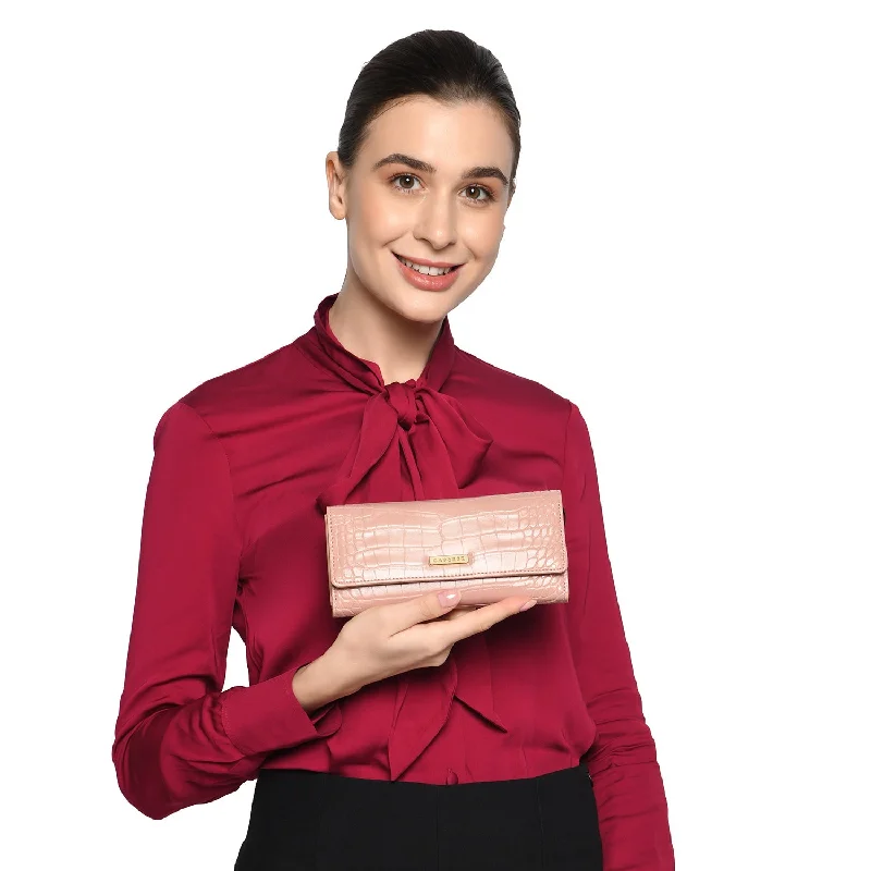 Caprese Ariana Flap Wallet Medium Pink