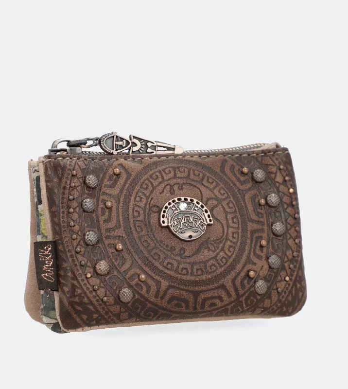 Ixchel Purse with a zip