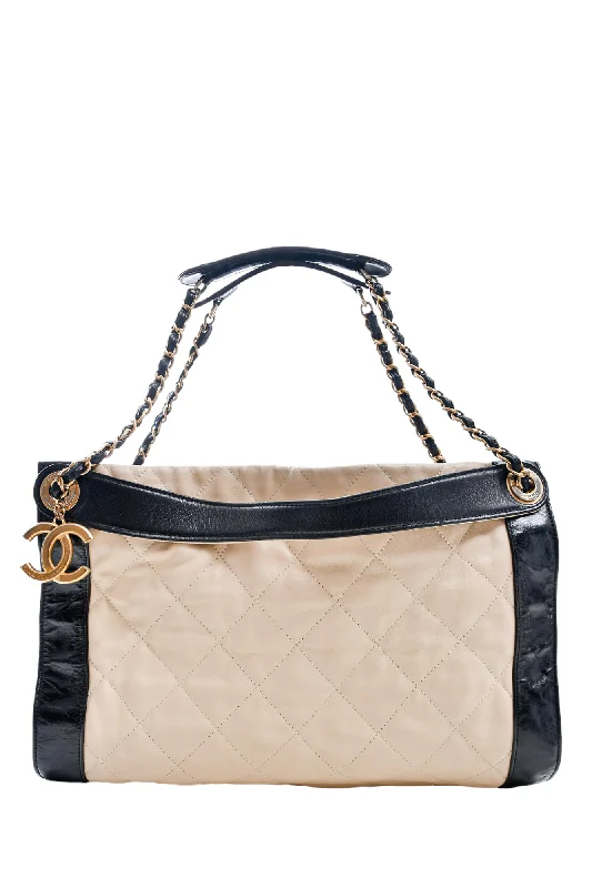 Pre-Loved Chanel™ 2012 White/Black Leather Quilted 'In The Mix' Tote (As Is)