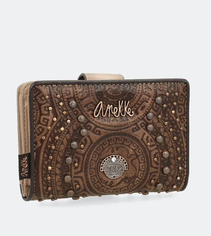 Ixchel Medium-sized purse with a zip