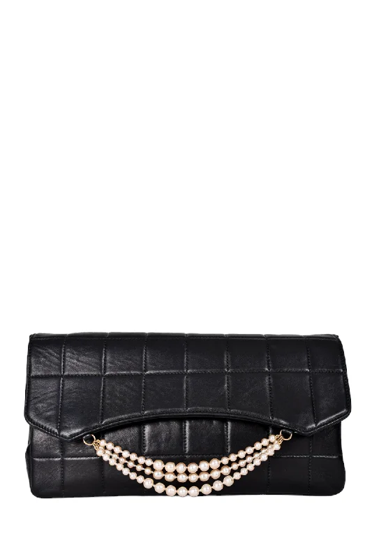 Chanel 2002-3 Black Leather Chocolate Bar Flap Bag With Faux Pearl Strap