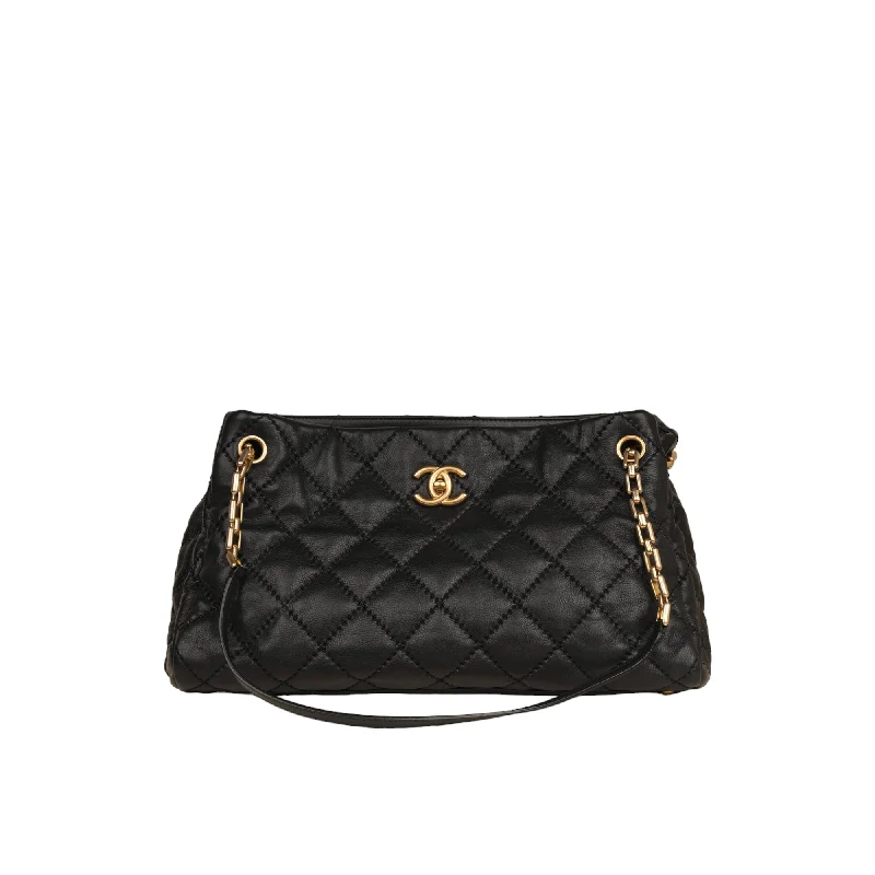 Chanel Retro Chain Tote - Black