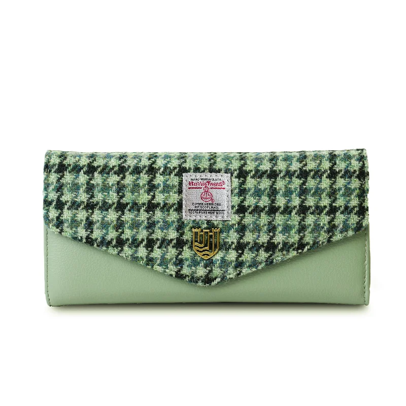 Green Dogtooth