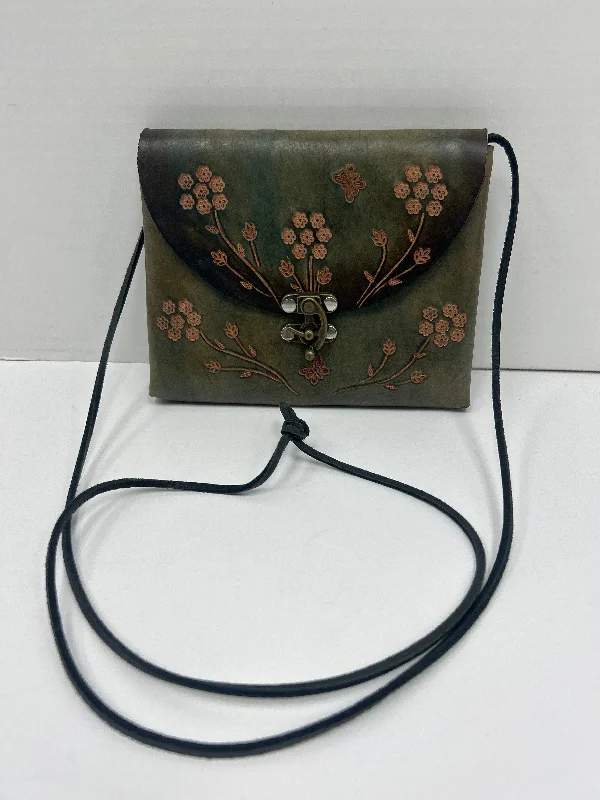 Crossbody Leather By Clothes Mentor, Size: Small